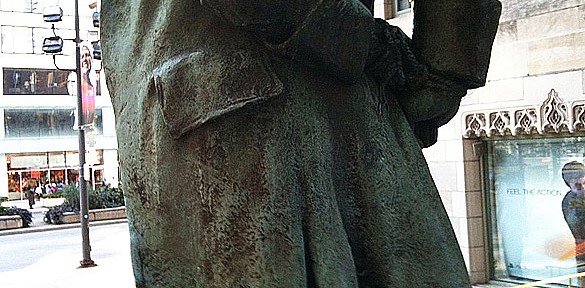 Nathan Hale statue