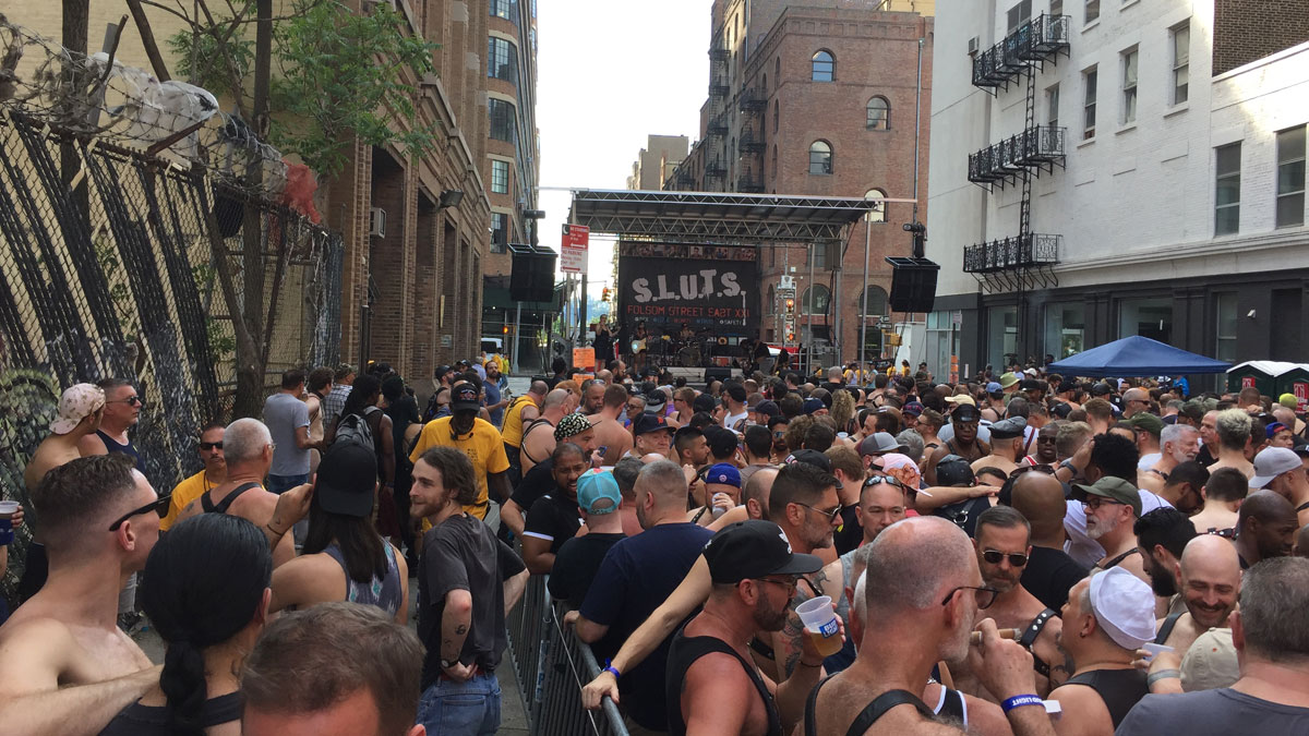 Show me your cuffs at Folsom Street East 2018
