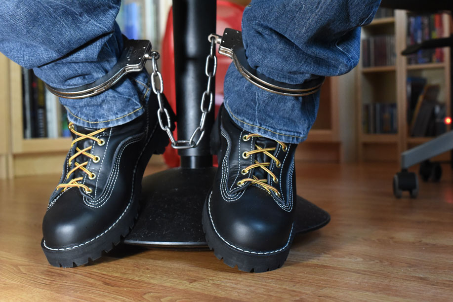 sneaker Boy ankle cuffs