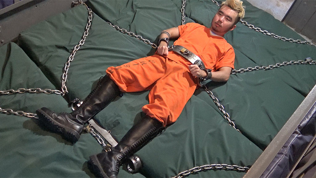 prisoner in heavy chains