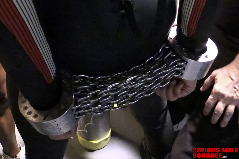 AZ is locked in heavy bondage by SFDom and Albarreon