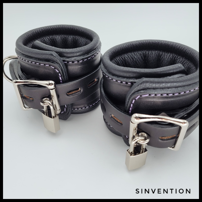 this padded cuff set is both comfy and secure