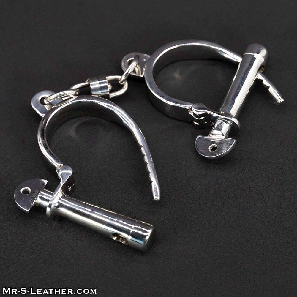 Adjustable darbies style handcuffs