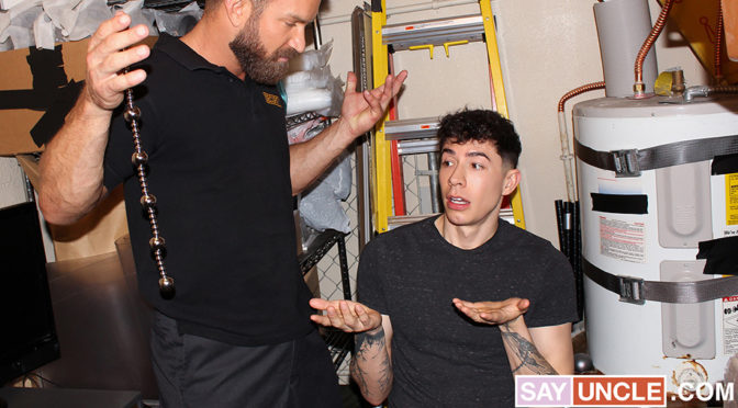 Vincent gives up his hole and rides Bruce’s hard dick