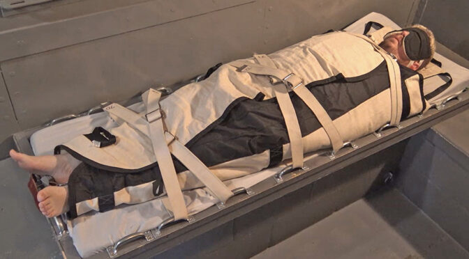 male bondage video Men In Chains Mark Bind