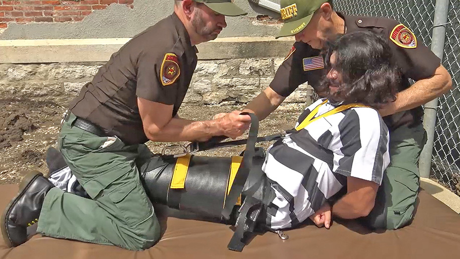 men in chains videos