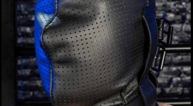 Blackout Submission Hood